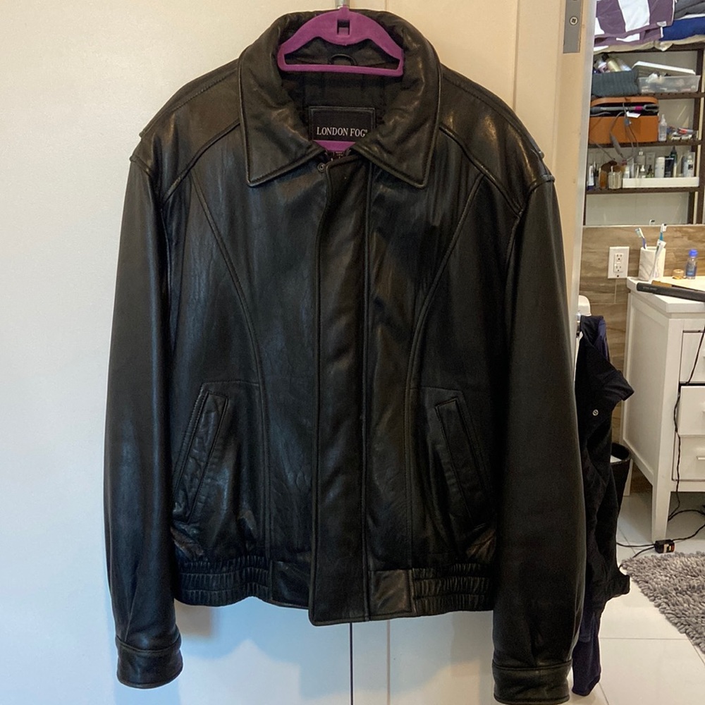 London Fog Vintage Black Leather Bomber Jacket